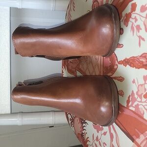 nwot-Lucky Brand cognac leather ankle boots